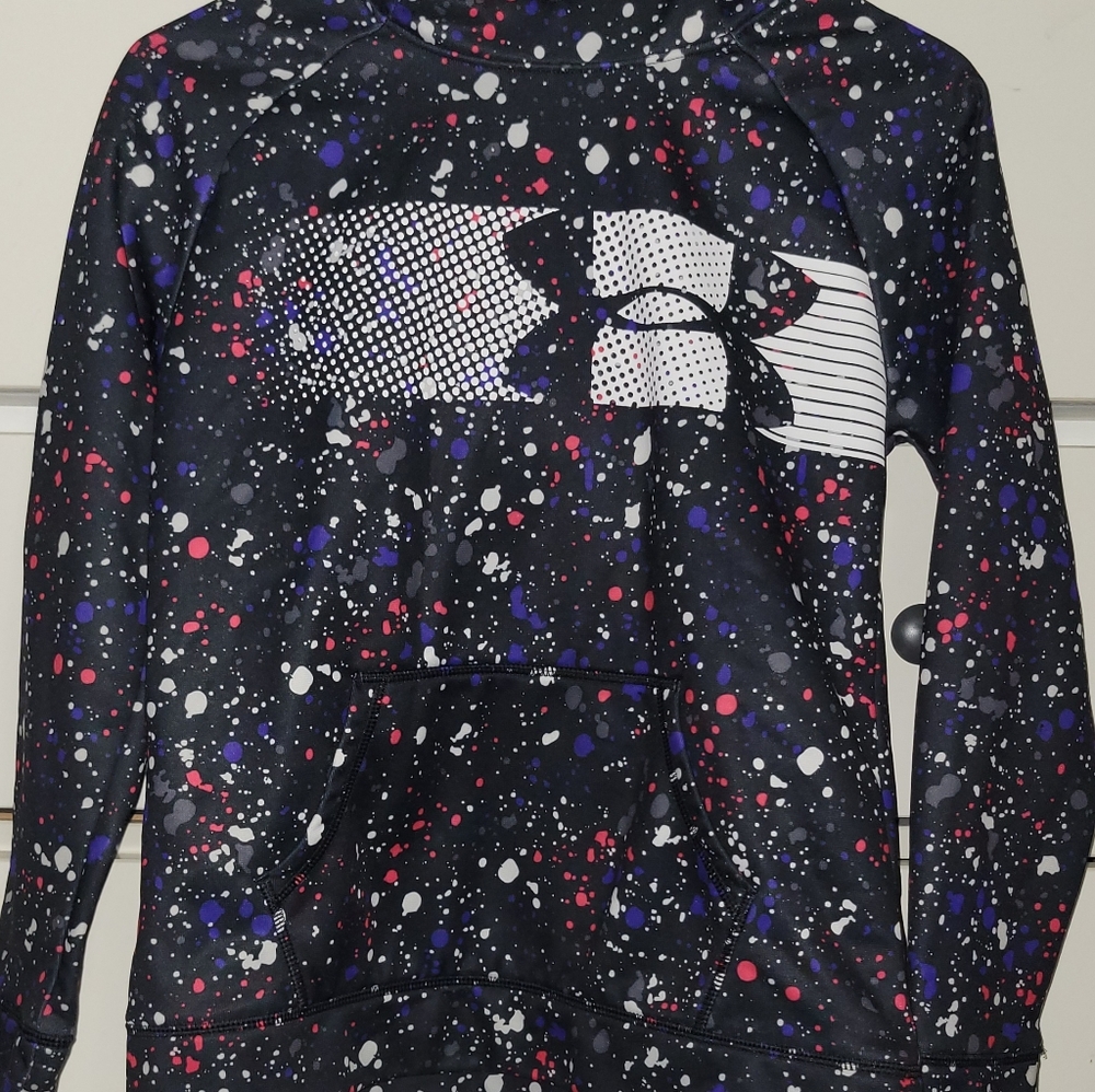 Under Armour ( youth large ) hoodie